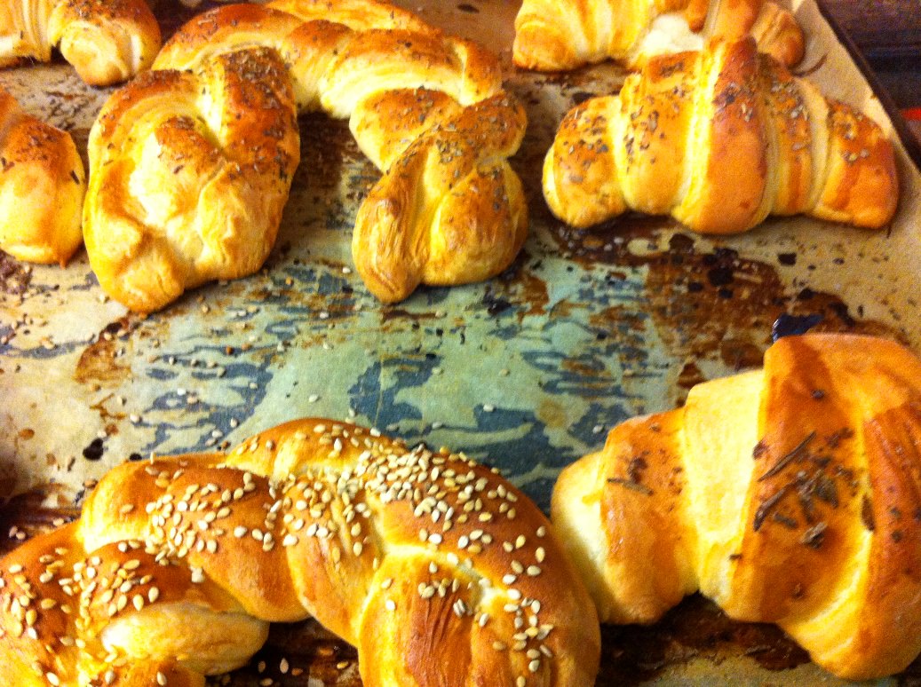 Cornetti and trecce at the pastry making class