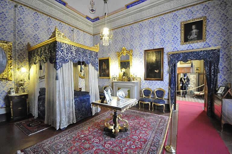 Tester bed in the royal bedroom of Palazzo Viti in Volterra