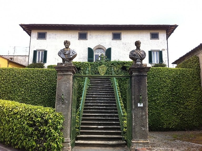 Historical palace in the small village of Ghizzano di Peccioli