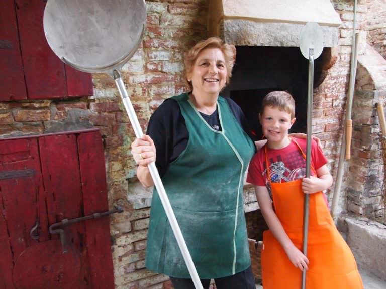 Small paddle and large paddle