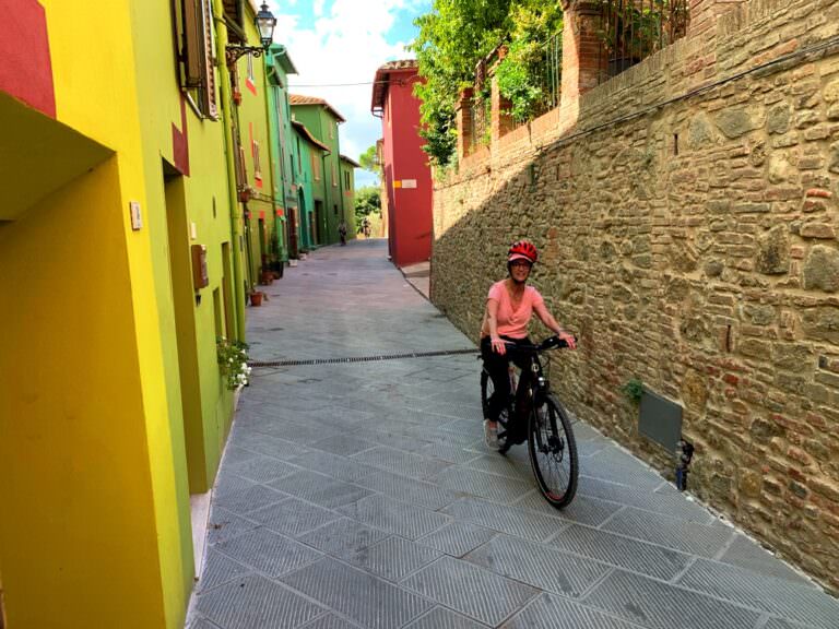 E-biking through a work of art by David Tremlett