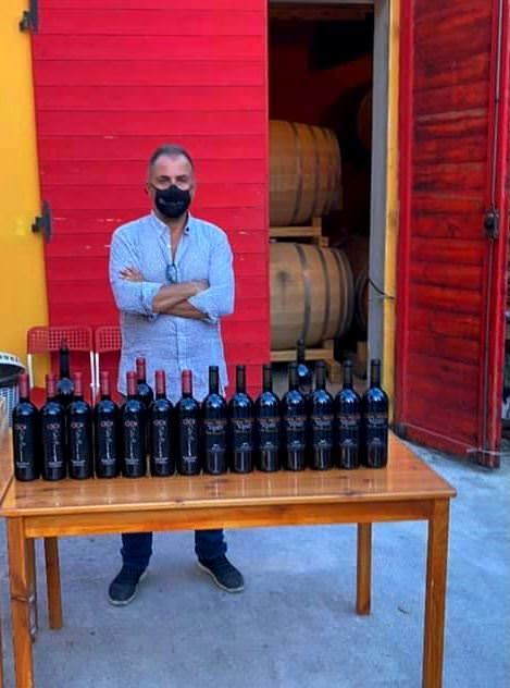 Leonardo in person serving his wines at Tempranillo festival