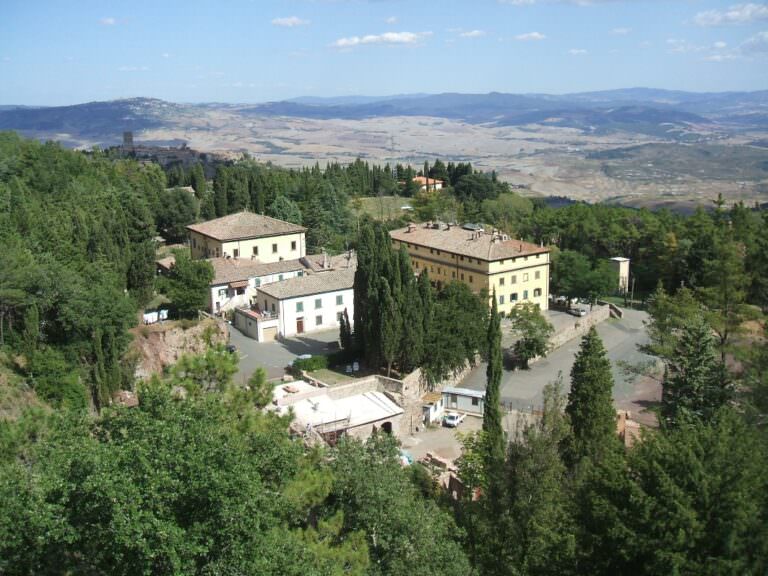 Guided visit with Arianna & Friends