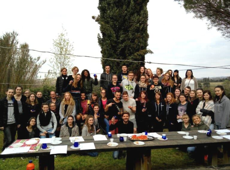 Students learning extra virgin olive oil