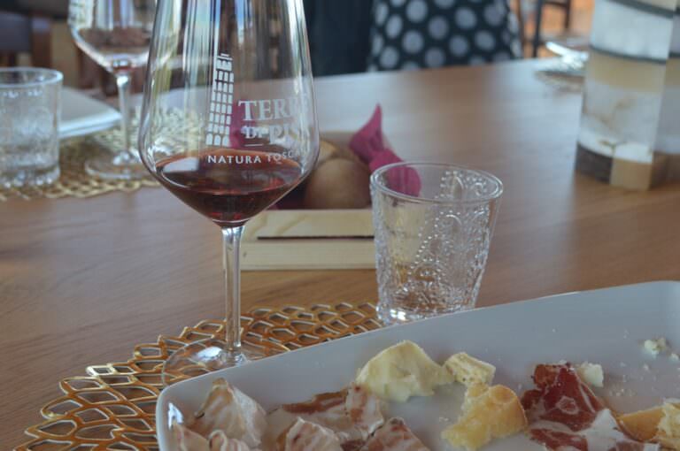 Guided tours with Arianna & Friends