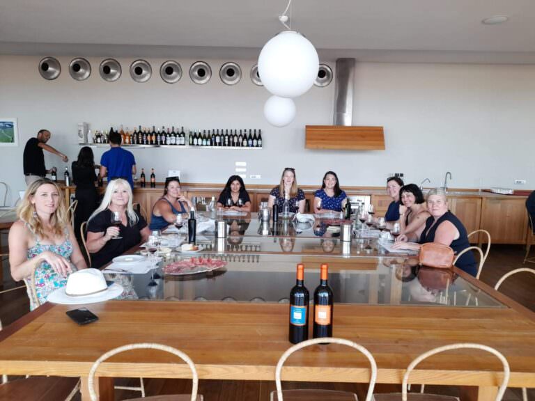 Tasting Tuscan wines with friends