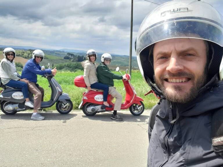 Private Vespa excursion in Tuscany