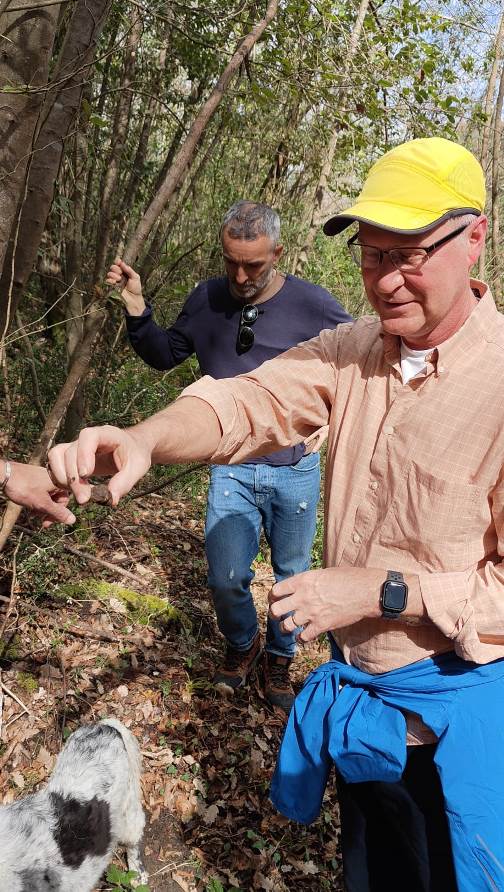 Truffle hunting with Riccardo in San Miniato