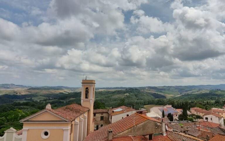 Spectacular view over the Pisan hills