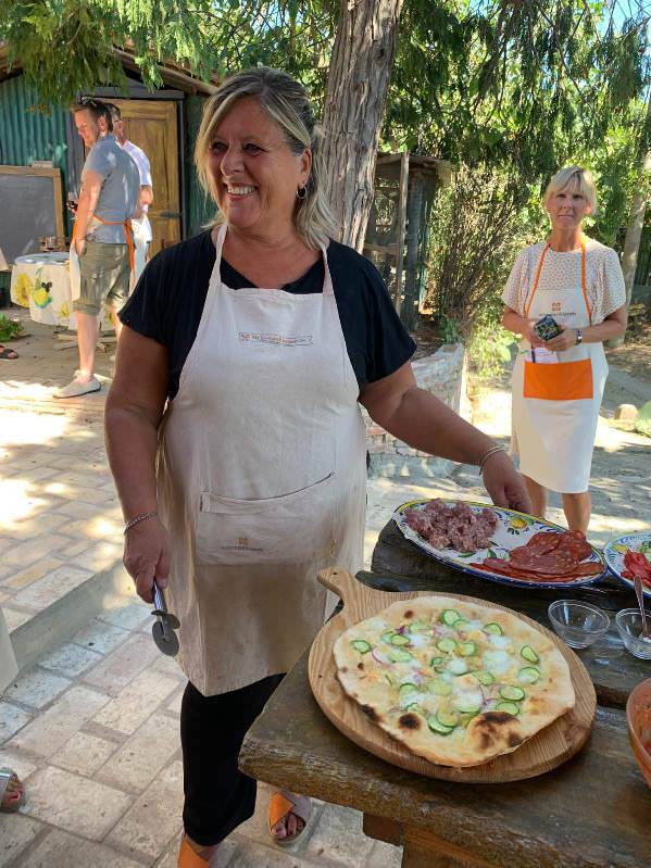 Pizza class experience at Rita's farm in the countryside