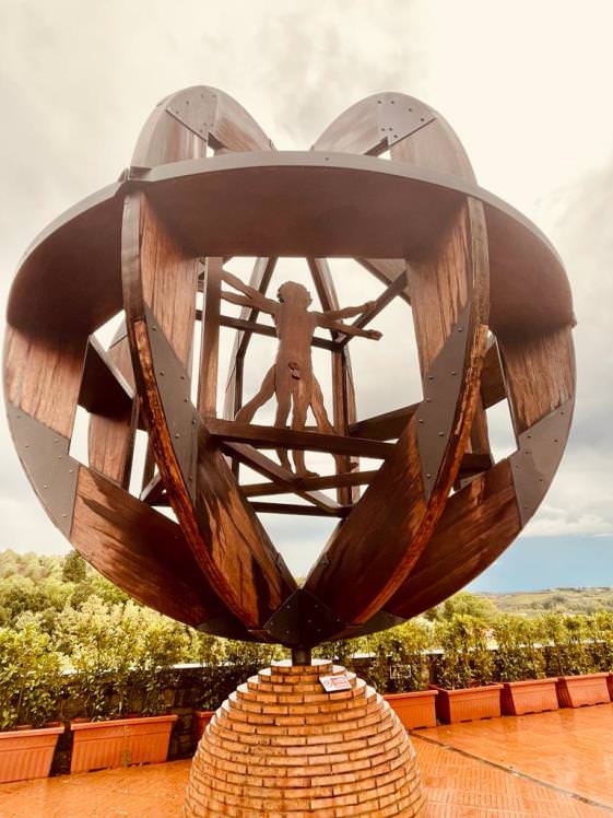 Guided walking tour to the village of Vinci