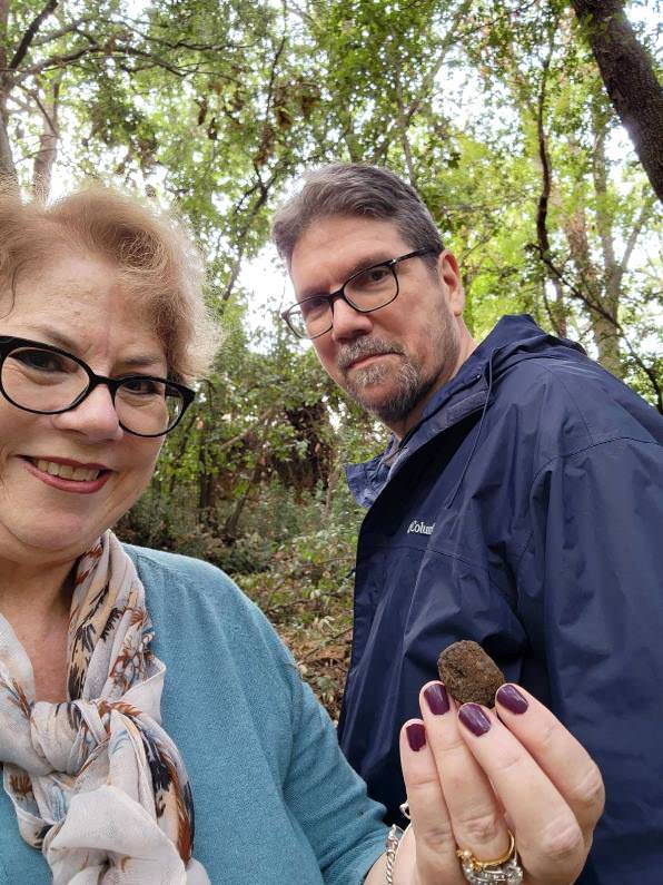 Truffle experience with Daniele and the dog Pato in the wood near Volterra