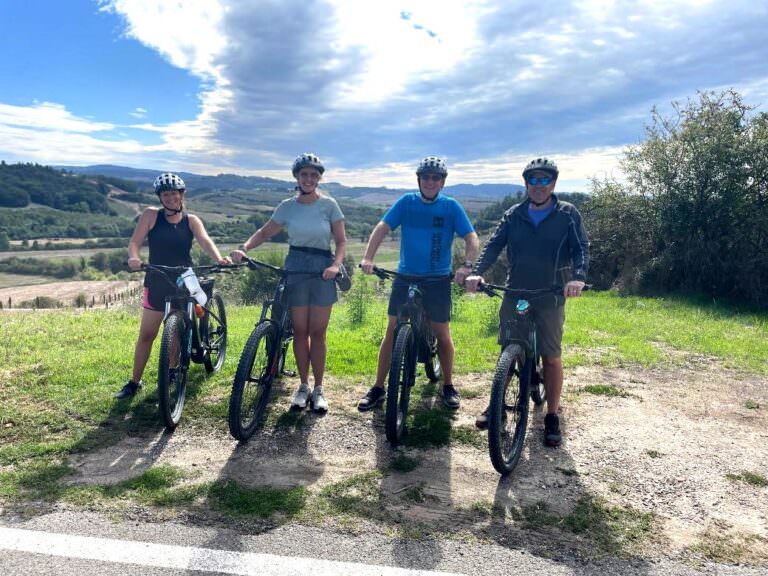 Biking experience through the Tuscan hills