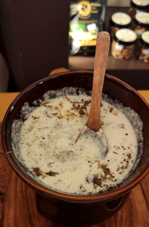Truffle tasting at Daniele's shop in Volterra