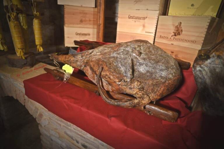 The Stradivari prosciutto in Montopoli Valdarno