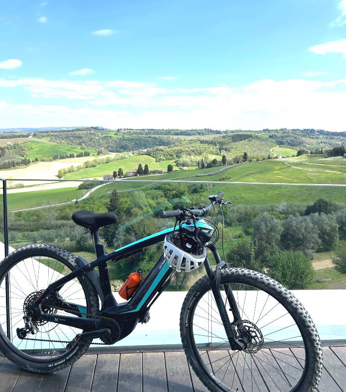 Peccioli, the suspended palace of Palazzo senza tempo