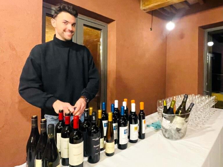 Wine tasting arranged at your Tuscan villa