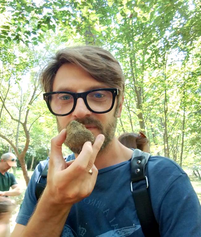 Summer black truffle found in the wood