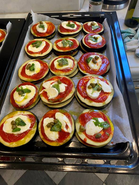 Eggplants preparedin pizza style at your accommodation