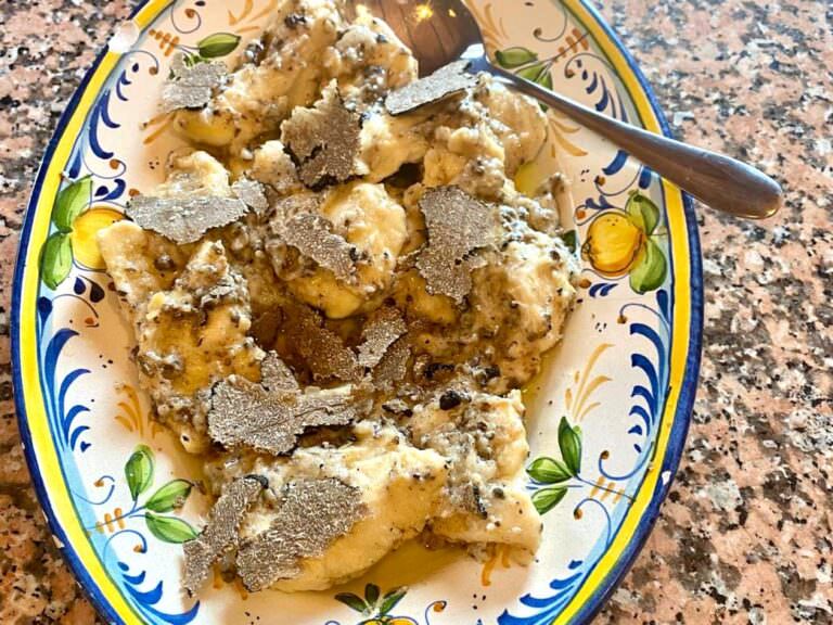 Truffle hunting experience with cooking class