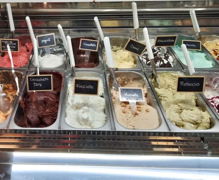 Gelato tasting in Lari
