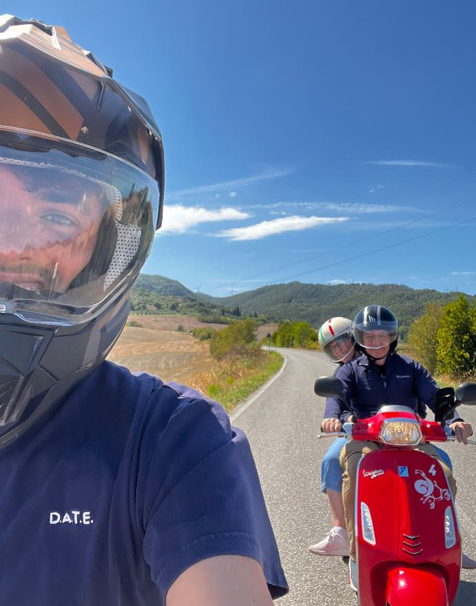 Private tour on board of the iconic Italian Vespa